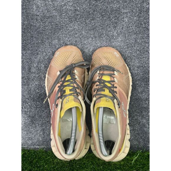 On Running Cloud Women’s 7 Swiss Engineering Neutral Running Shoes Beige Pink - Picture 5 of 8